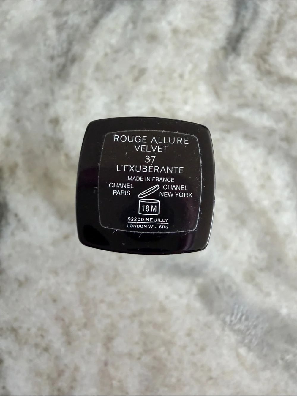 CHANEL Rouge Allure Velvet 37 lipstick